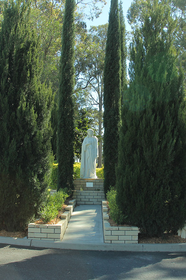 About St Philomena School Park Ridge